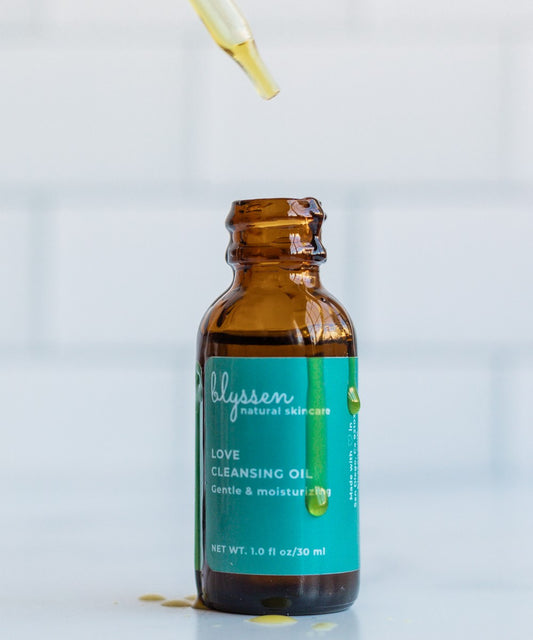 Double cleanse method with moisturizing cleansing oil