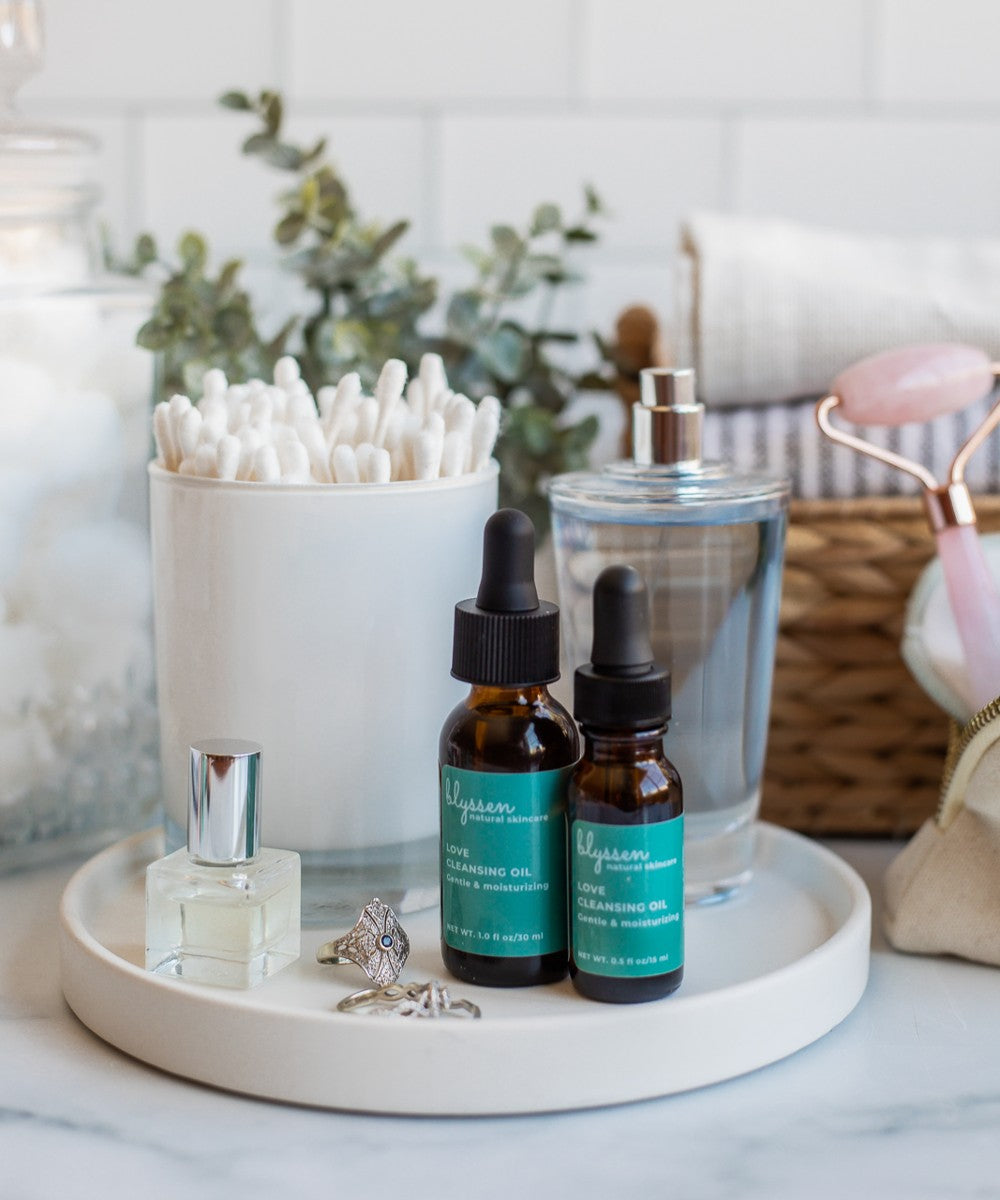 Simple skincare routine steps for cleansing dry skin