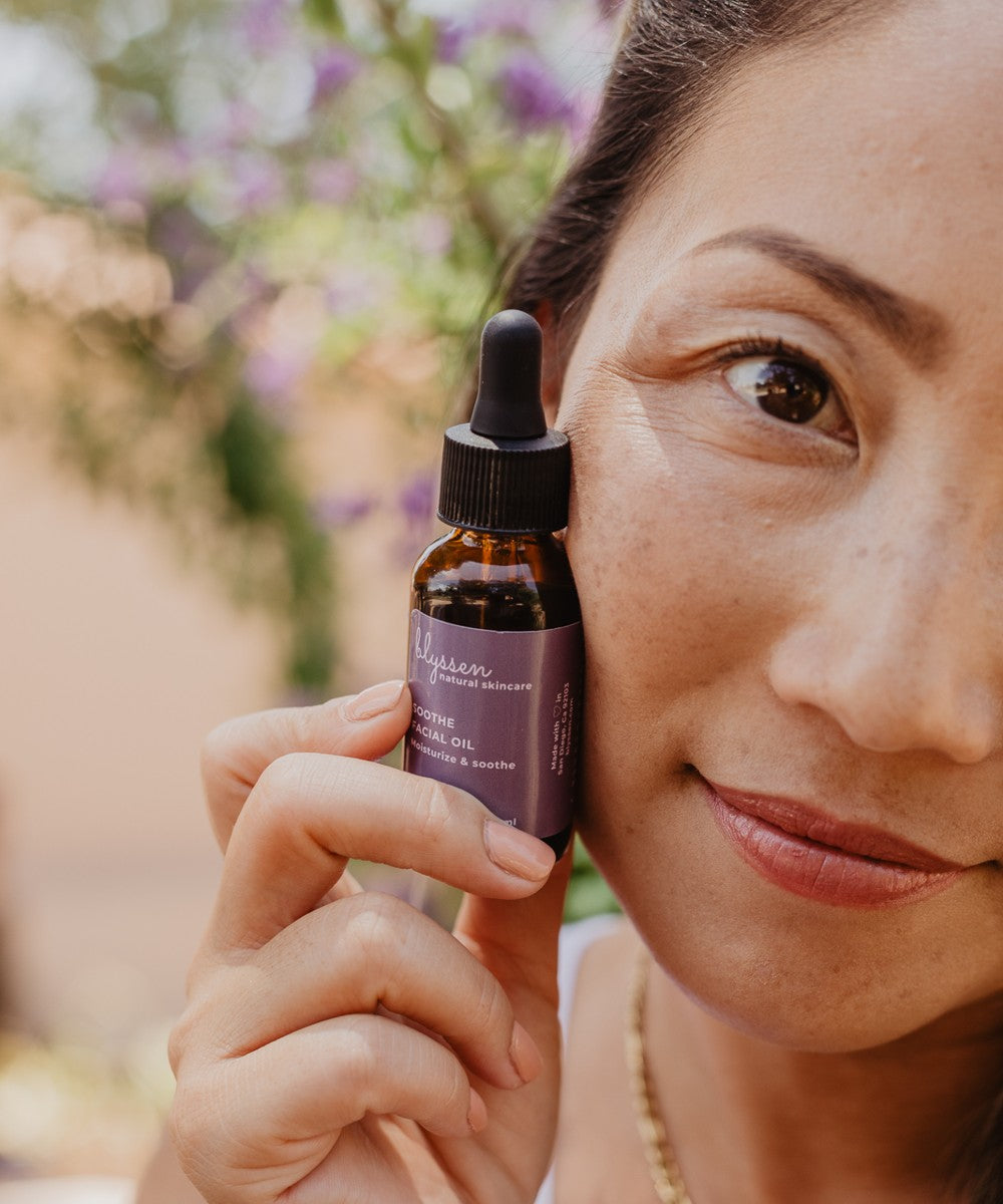 Dry skin facial oil for simple skincare routine